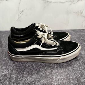 OLD SKOOL VANS: US Mens 5.5 US Womens 7.0